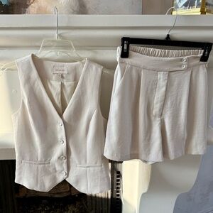 Skies Are Blue Cream Linen-Look Vest & High-Waist Shorts Set